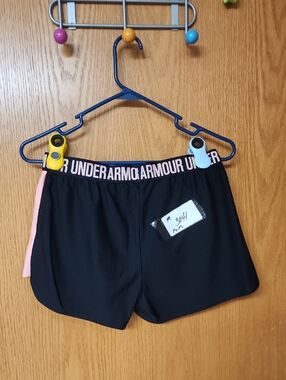 Under Armour Black Women's Athletic Shorts with Pink Waist Trim  M number 3041